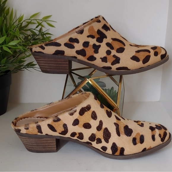 New Crown & Ivy Size 9 M Kylie Cheetah Animal Print Calf Hair Mules Slip On - Picture 7 of 7